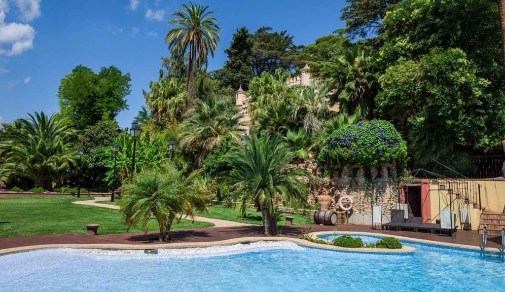 Hotel Villa Retiro 5 estrellas Terres de l'Ebre piscina exterior verano vacaciones
